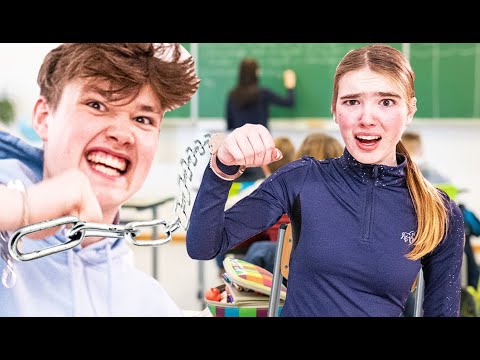 MIT LEA in die SCHULE (sie ist sauer) 🏫