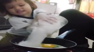 trẻ con mà, nó biết gì đâu ?
