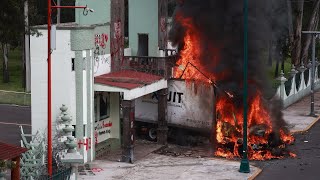 Así fue la violenta protesta en Ciudad de México por los normalistas desaparecidos hace 11 años