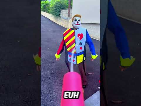 Un Clown veut prendre mon frère ! 🤡
