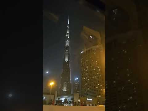 Burj Khalifa #dubai #explore #heart #beautiful #views #life #uae #fy #trending #fyp #viral #shorts