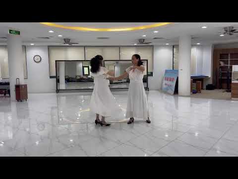 CLB khiêu vũ Vinhomes Thăng Long