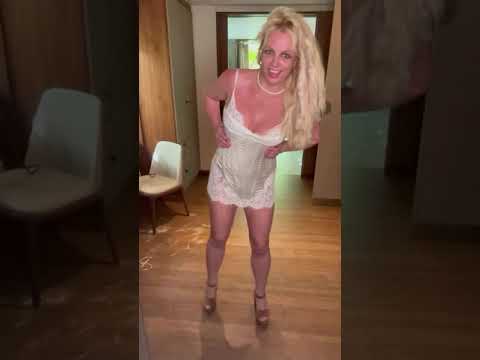 #Britney Spears Wants Your Attention!