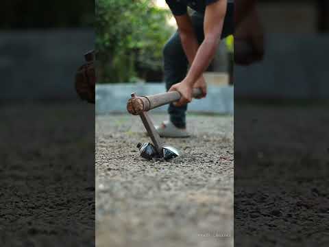 what is inside of spray paint bottle #viralshorts #short