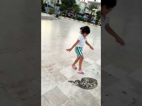 ุงูุญูุฉ ุนุถุช ุนุณู ู
ู ุงุฌุฑุง ๐ซข๐ซข