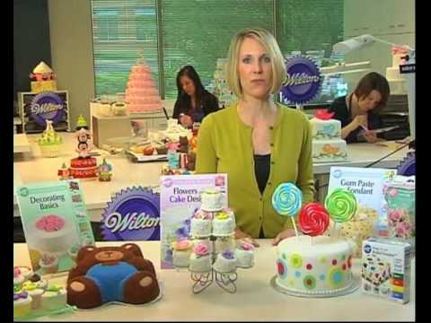 Learn Cake Decorating Using the Wilton Method