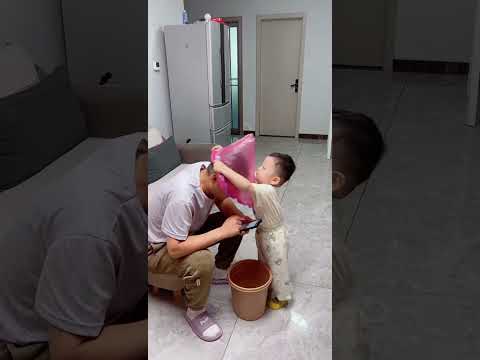 This matter seems to have nothing to do with me, right? Dad takes care of the baby. Award for confu
