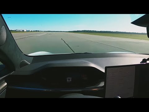 0-300 km/h / 186 MPH Tesla Model S Plaid