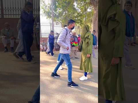 Burkha Prank Fail Hogya Yrr😂😅 #youtube #viral #trending #shorts #stunts #flips #reaction #video