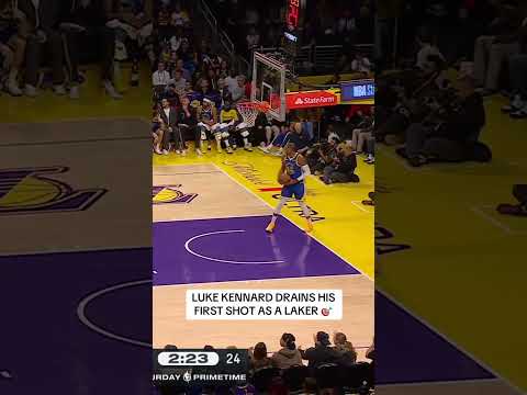 Luke Kennard drains his first bucket in LA 🔥