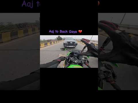 Aaj Toh Bach Gaya 🥹💔 #shortvideo #trending #youtubeshorts #viralvideo #vlogger #zx10r #automobile