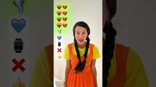 Younghee dances I need your love and catches color parts😂👻🚪