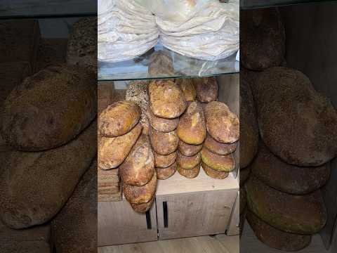 Karakılçık ununda zahterli ve kuru domatesli ekmek 80₺ #reklam Çalıkuşu Fırın Reyhan Pazarı Bursa