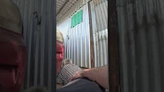 POV: Mi madre me despierta de la siesta