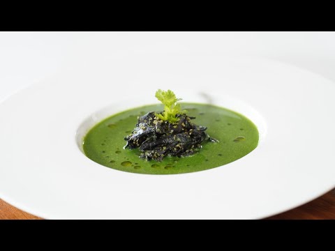 Earthy Parsley Soup – Bruno Albouze