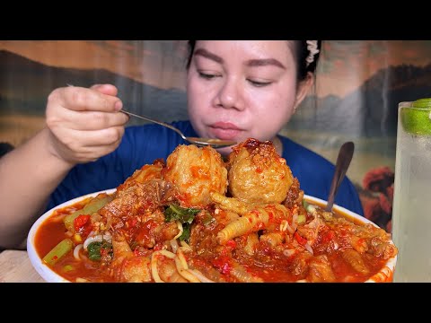 Pedasnya nyelekit bakmie ayam ceker full bakso urat tetelan sapi sambal 1 mangkok Mukbang