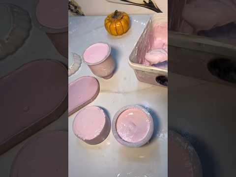 Lets fill molds #trending #candlecontainer #homedecore #trendingshortsvideo #viralshorts #trending