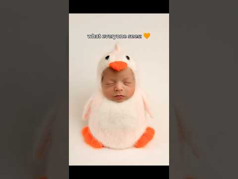 Amazing pose for newborn like a wow ??#newbornphotographyindia #youtubeshorts #newbornshorts