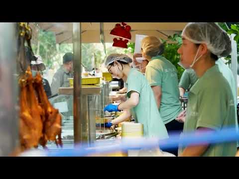 YouTube video thumbnail: Chinese Hotels Turn to Hawking Food as Guests Tighten Belts
