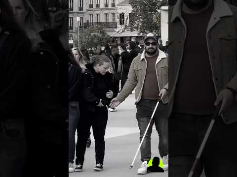She don’t help me ?!😢😢 #fypシ #explore #pourtoi #foryou #viral #satisfying #shorts #short
