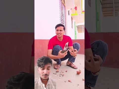 Atika ne gulak fod diya 😁🥺😁