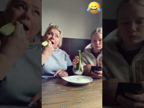 Daughter and Mom😂#funny#funnyvideo #fyp#foryou#scarecam#prank
