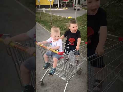 Как он его сбросил 😂 #кузнецовы22 #cheerfamily #Чирсемья #спортивнаясемья #семья #семья #братья