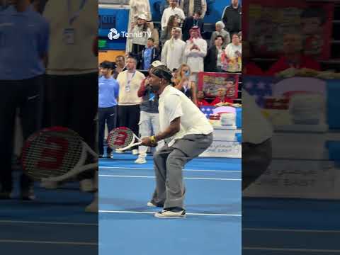 Carlos Alcaraz Plays Tennis With NBA's Jimmy Butler 😎