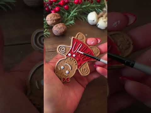 Festive Idea For Your Phone-Decorate Using Decor Moulds By Redesign! So Cute 🎄