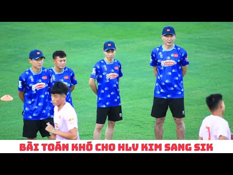 HLV Kim Sang Sik gặp bài toán khó trước đội tuyển Nga và Thái Lan