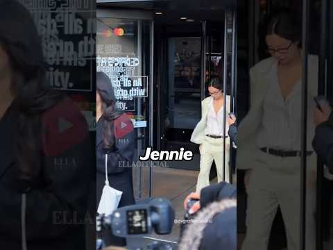 WHO’S THE MAIN EVENT AT CALVIN KLEIN? #jennie #dakotajohnson #lilycollins #calvinklein