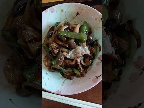 豚コマ切れとしめじ等で甘辛オイスターソース和えしました