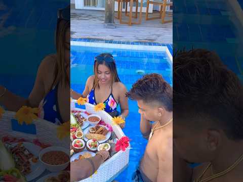 First time kiya floating breakfast 😍 #ytshorts #sonadey #maldives #viralvideo ￼