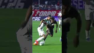 POR UN MOMENTO, FERREIRA SE TRANSFORMÓ EN RONALDINHO 🤙🇧🇷 CONMEBOL #LIBERTADORES #GLORIAETERNA