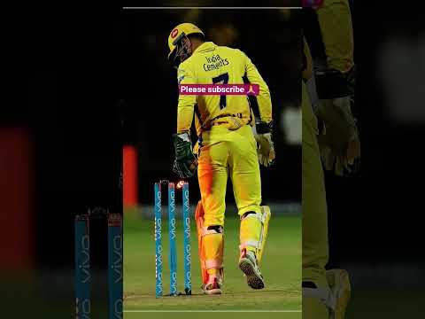 Dhoni and virat kohli