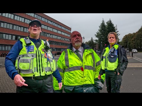 SECURITY ASKS WHAT I'M DOING!!!! POLICE ATTEND!!!! - Companies House Cardiff