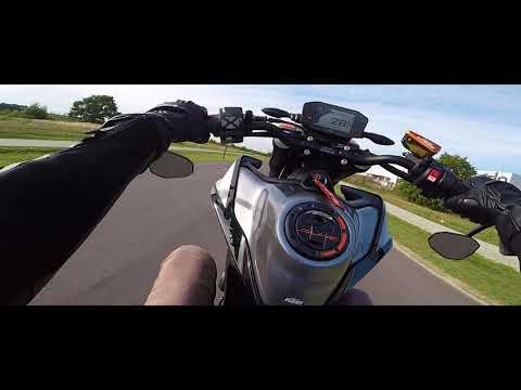 Motorrad Müll #1 | JAMULE x CRO - 1000 Hits | ChouLon