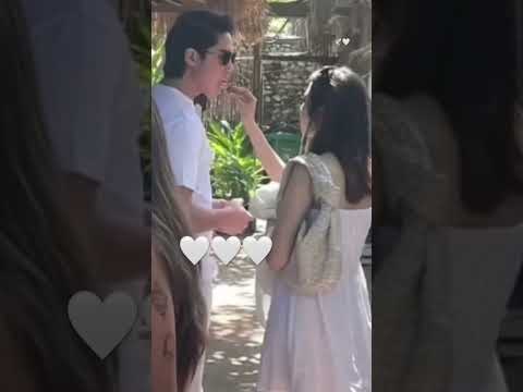 Uhuyyyy... yg disuapin siapa, yg kenyang siapa ? #syifahadju #elrumi #couple