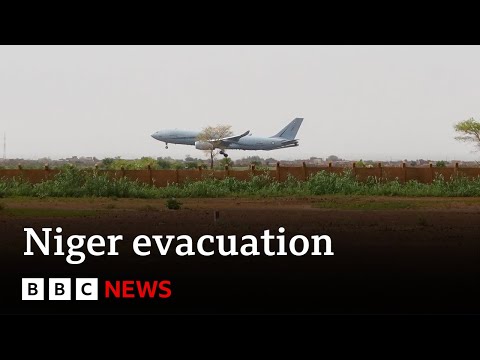 Niger: France starts evacuation flights after coup - BBC News