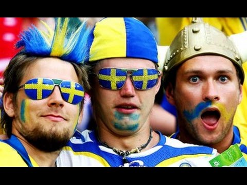 В Киеве открыли памятник шведским футбольным фанатам - Цензор.НЕТ 4464