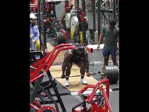 I can! May cleaner try? #anatoly #gym #prank