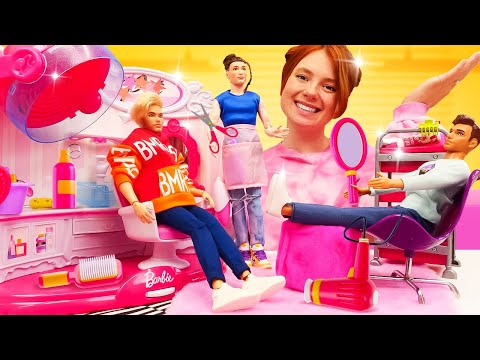 Barbie Puppen Video für Kinder mit Irene. Ken der Friseur. Magisches Schloss