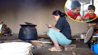 Jina Cooking pig food in house II Jonson playing with friend