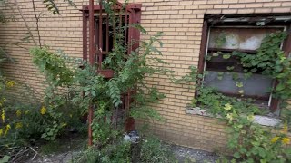 A 4:45 URBAN EXPLORING ADVENTURE IN #DETROIT ON THE EAST SIDE 
