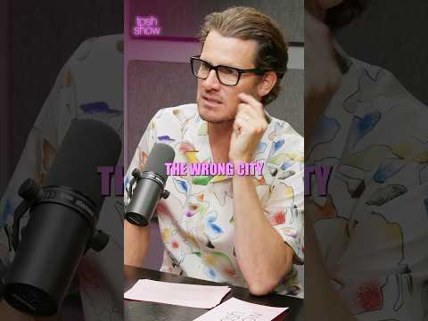 Daniel experienced the plot of Home Alone 2 #toshshow #danieltosh #comedy #funny #shorts