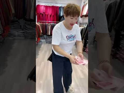 Kind woman help #motivation #positivevibes #lnspiration