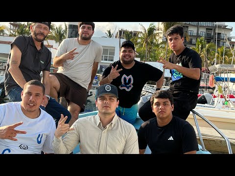 DIVERSIÓN EN EL MAR CON LOS TOYS EN UNA LANCHA (CONEJOTOYS)