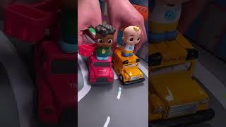 JJ dan Cody Balapan Mobil Mainan! 🚗😃 #shorts #videoanak #cocomelon