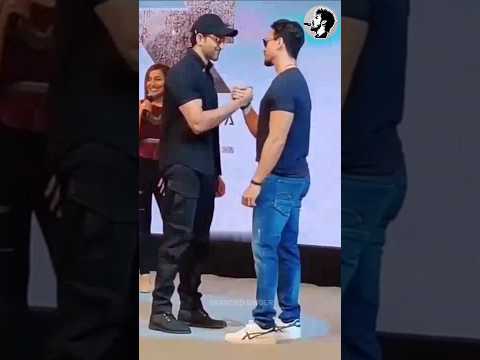 Everyone loved the pairing of Hrithik Roshan and Tiger Shroff in the movie War 😍🙆🔥|| #shorts #war2