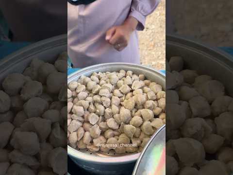 NEMU MBAK-MBAK JUALAN BAKSO TANPA KUAH PAKAI MOTOR DI JALAN‼️ #streetfood #food #idejualan